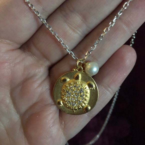 Vantel Jewelry - One step at a time necklace *RETIRED*